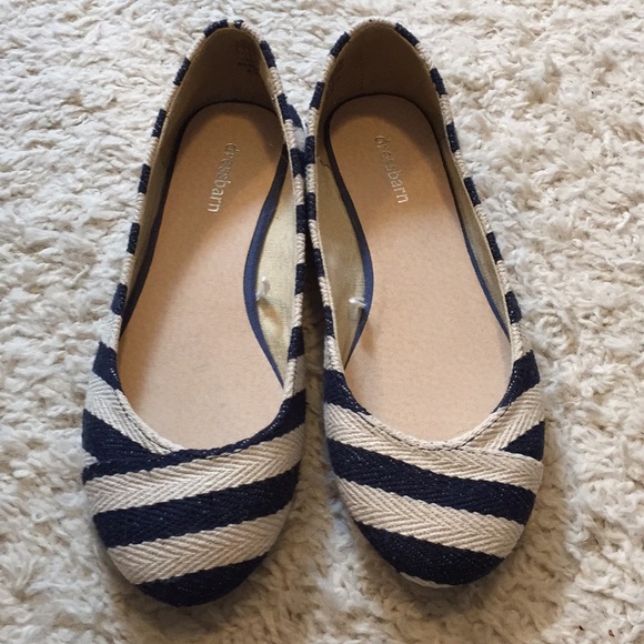 Dress Barn Shoes - Great Dress Barn Flats Off White and Navy Blue 7